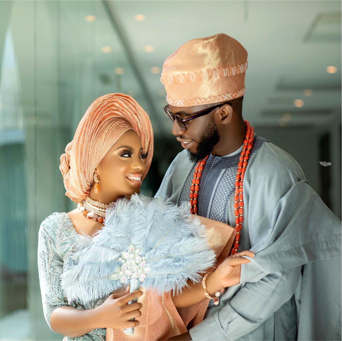 DETOLA & TOLU